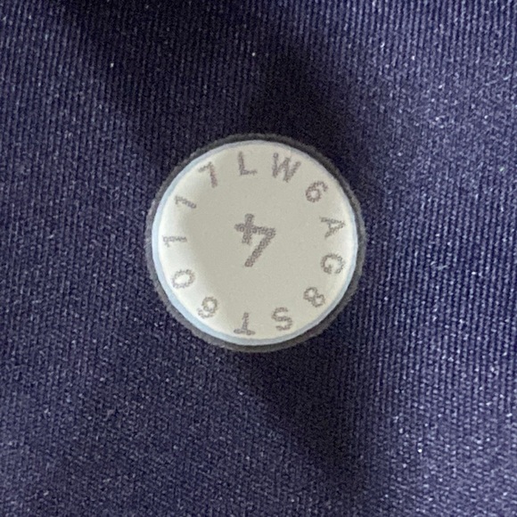 Lululemon Fast & Free Crop (19”) Midnight Navy Size 4 - Picture 15 of 16